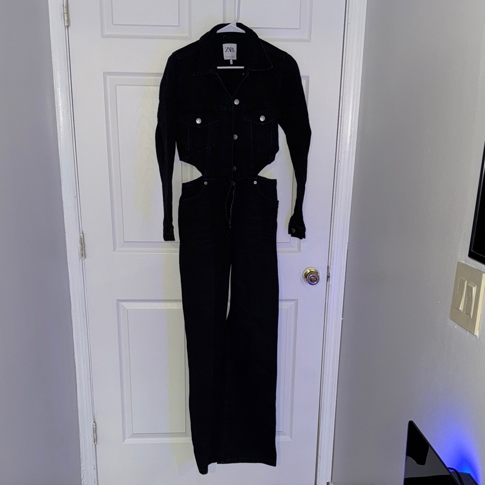 Zara Elegant Black Cutout Jumpsuit